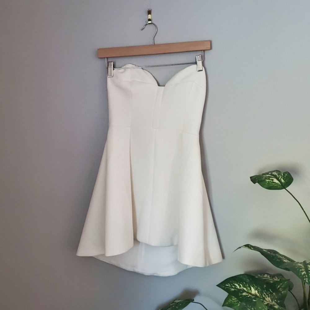 Keepsake The Label Mini White Sweetheart Neckline Dress